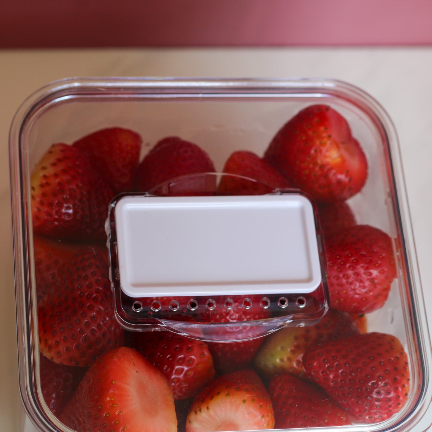 Fridge Fruit And Veggie Drain Box with lid