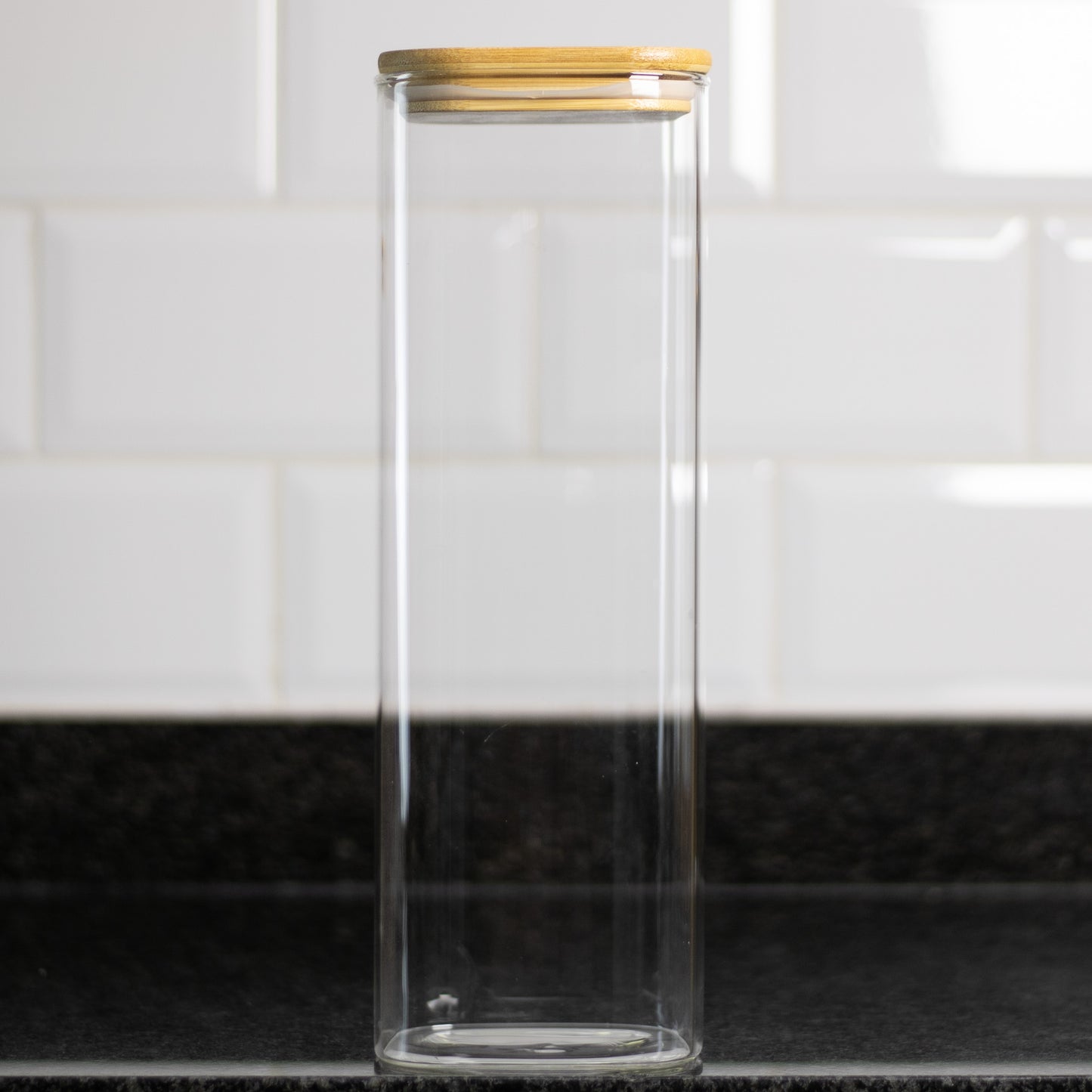 Square Glass Jar w/a Bamboo Lid (2500ml)